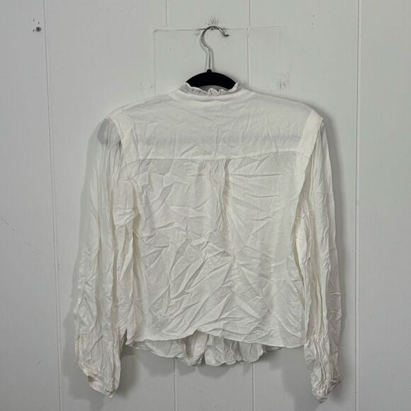 Intermix White Textured Pleated Button Down Blouse Small Classic - Picture 4 of 4